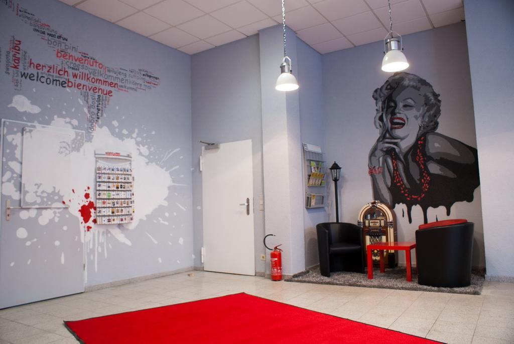 Hostel Die Etage East Berlim Exterior foto